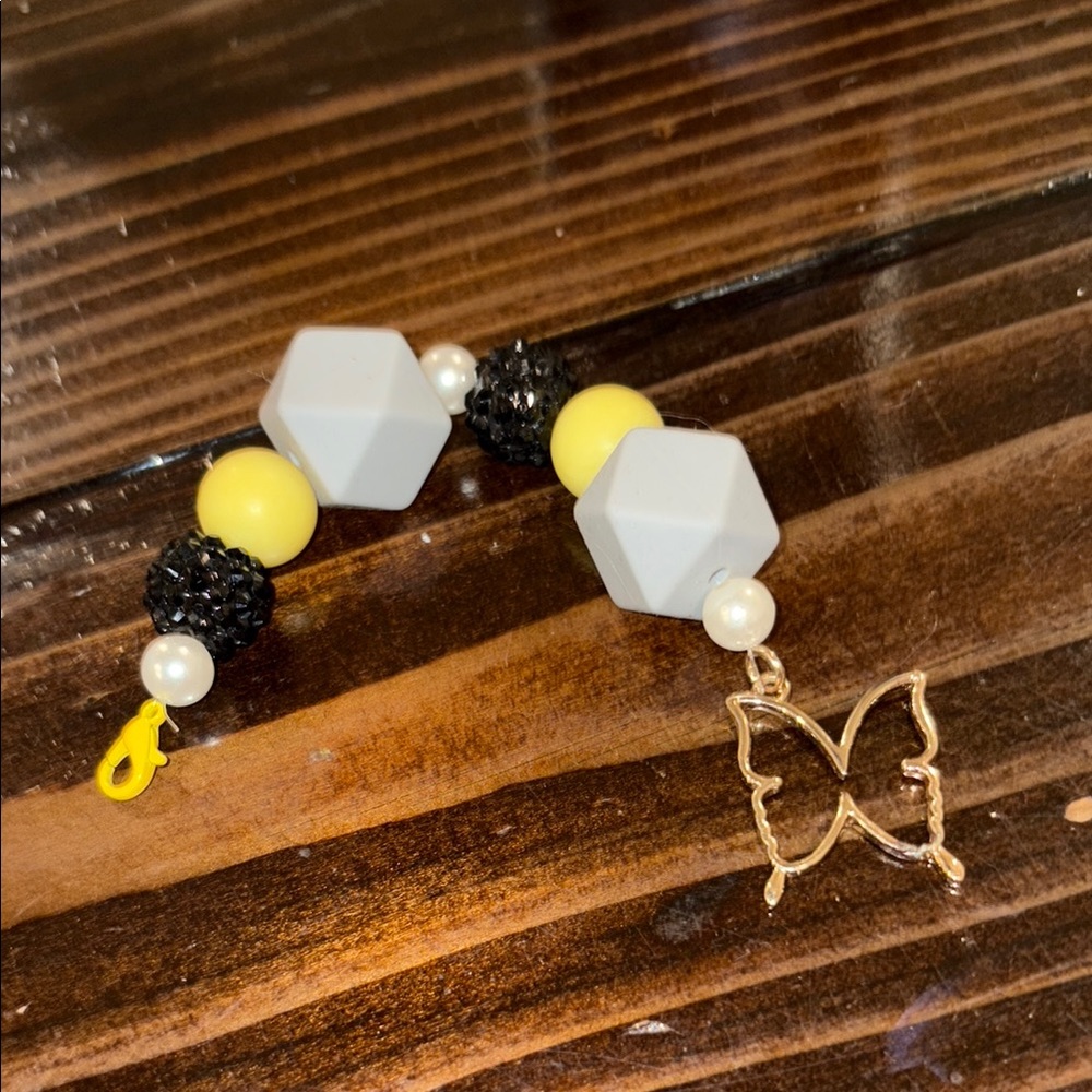 Butterfly Charm Beaded keychain or backpack/purse charm. - Picture 2 of 3